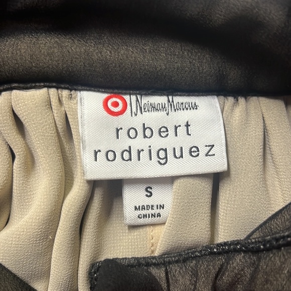 Neiman Marcus Ruffled Blouse - Picture 5 of 5